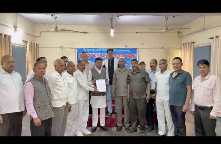 हरिद्वार में अर्धसैनिक बलों के पूर्व कार्मिकों की डिस्पेंसरी मांग पर पवन सैनी की संगठन प्रतिनिधियों से मुलाकात