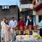 भोगपुर सरस्वती शिशु मंदिर में बच्चों के साथ जन्मदिन मनाते भाजपा नेता पवन सैनी